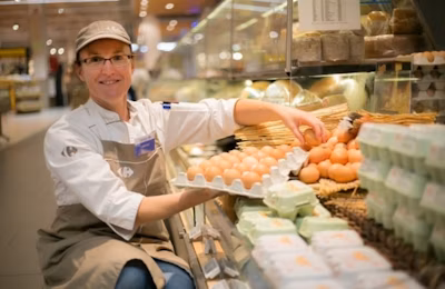 Supermarcheturile se angajeaza să fie cage free